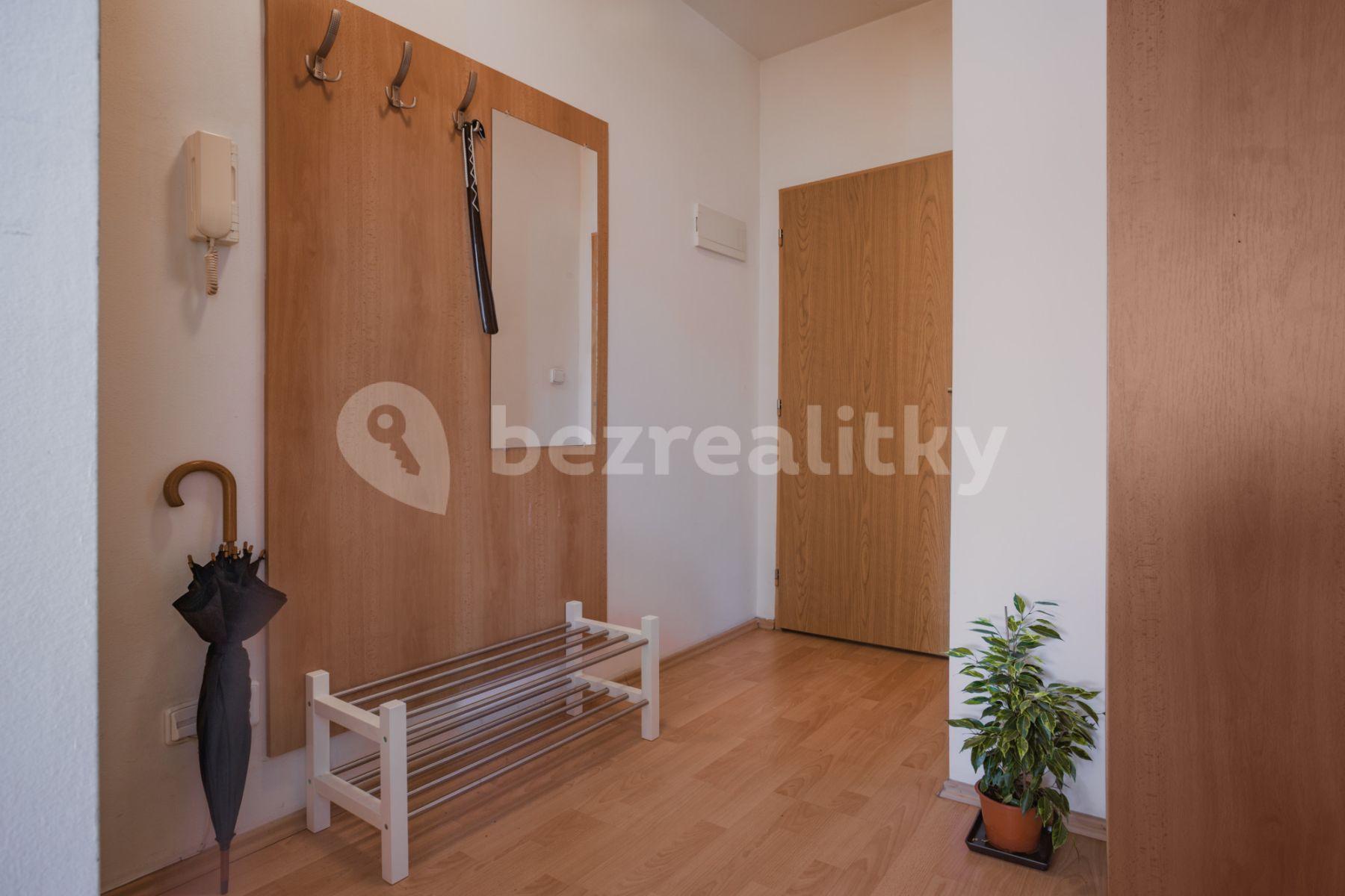 Pronájem bytu 1+kk 33 m², Kozácká, Praha, Praha