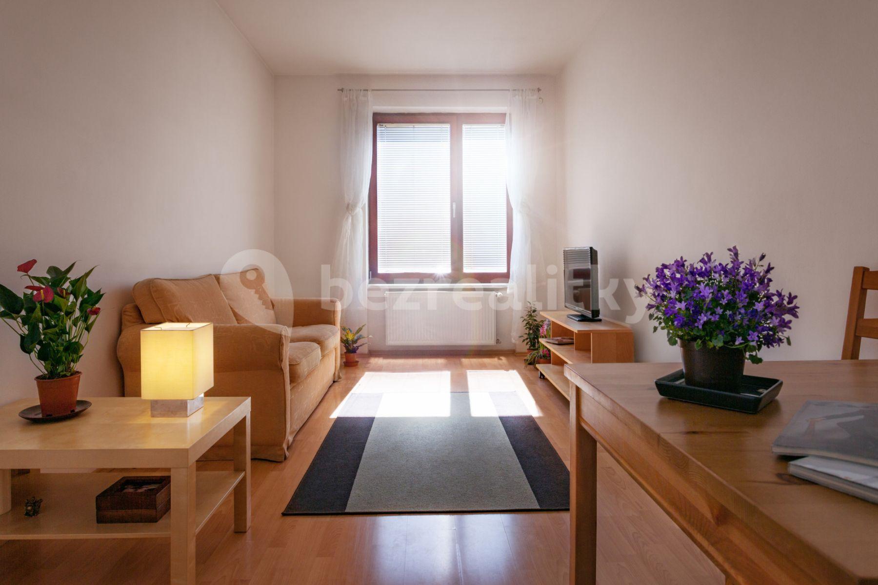 Pronájem bytu 1+kk 33 m², Kozácká, Praha, Praha