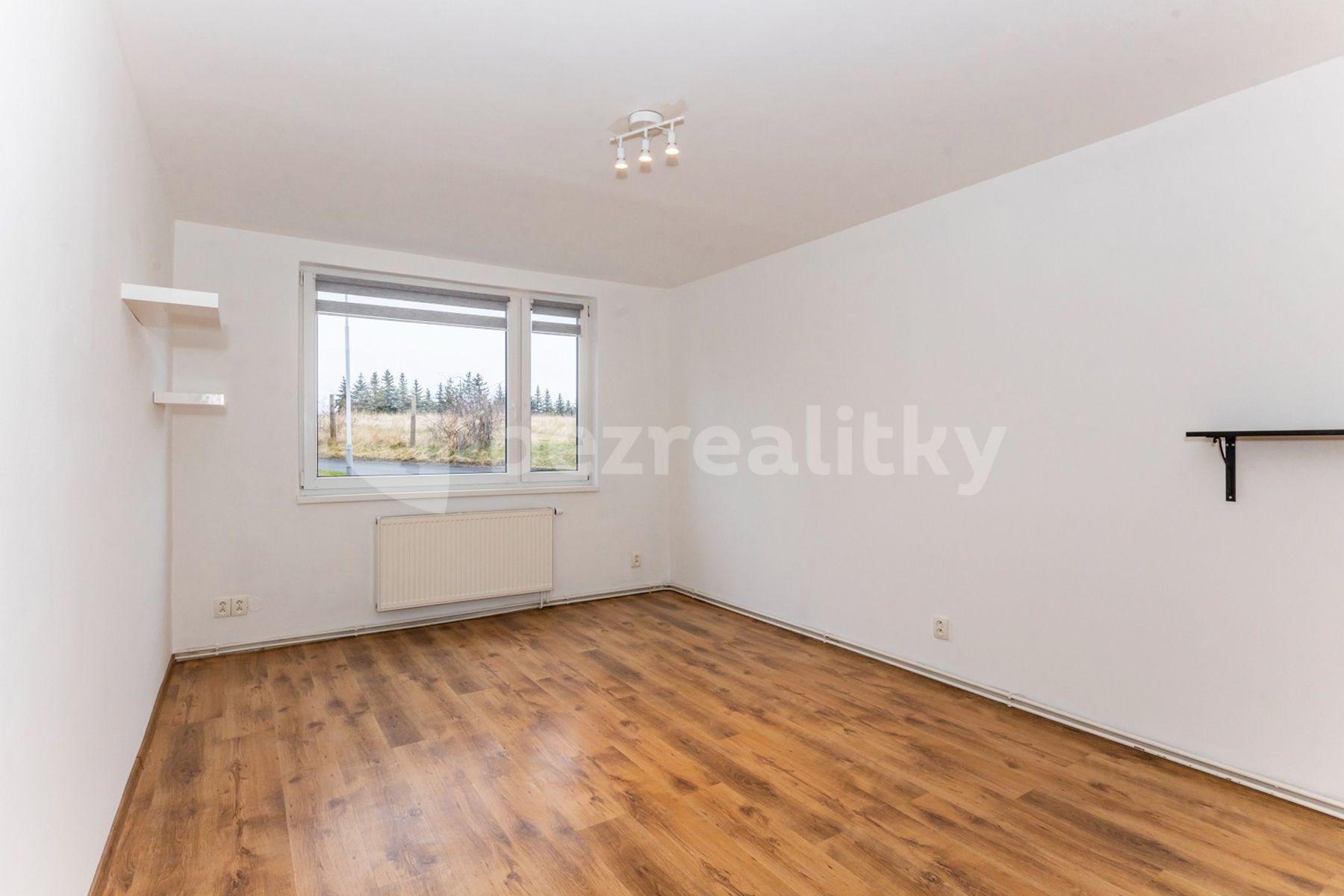 Prodej bytu 2+kk 51 m², Jižní, Větrušice, Středočeský kraj