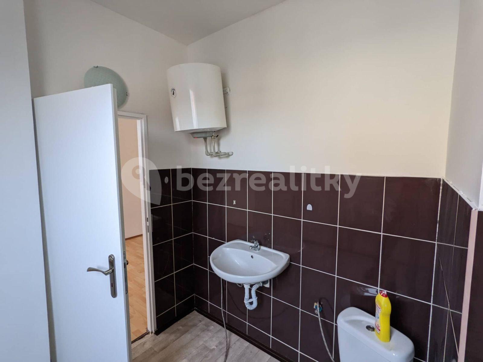 Prodej bytu 1+1 62 m², Zádušní, Kladno, Středočeský kraj