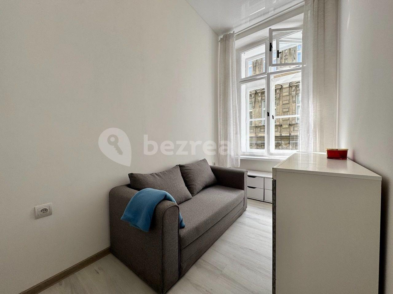 Pronájem bytu 2+1 35 m², Praha, Praha