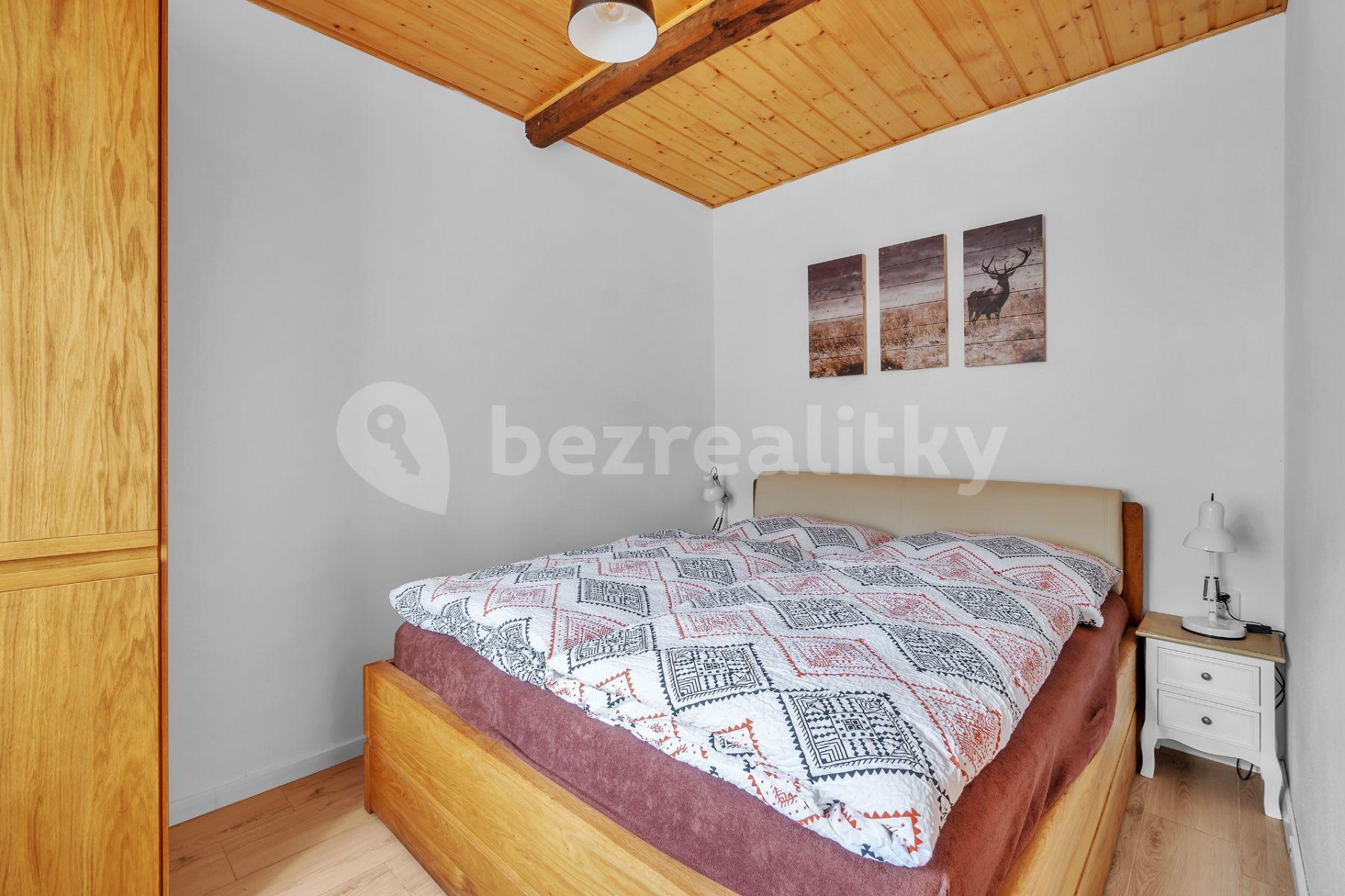 Prodej domu 130 m², pozemek 931 m², Cotkytle, Pardubický kraj