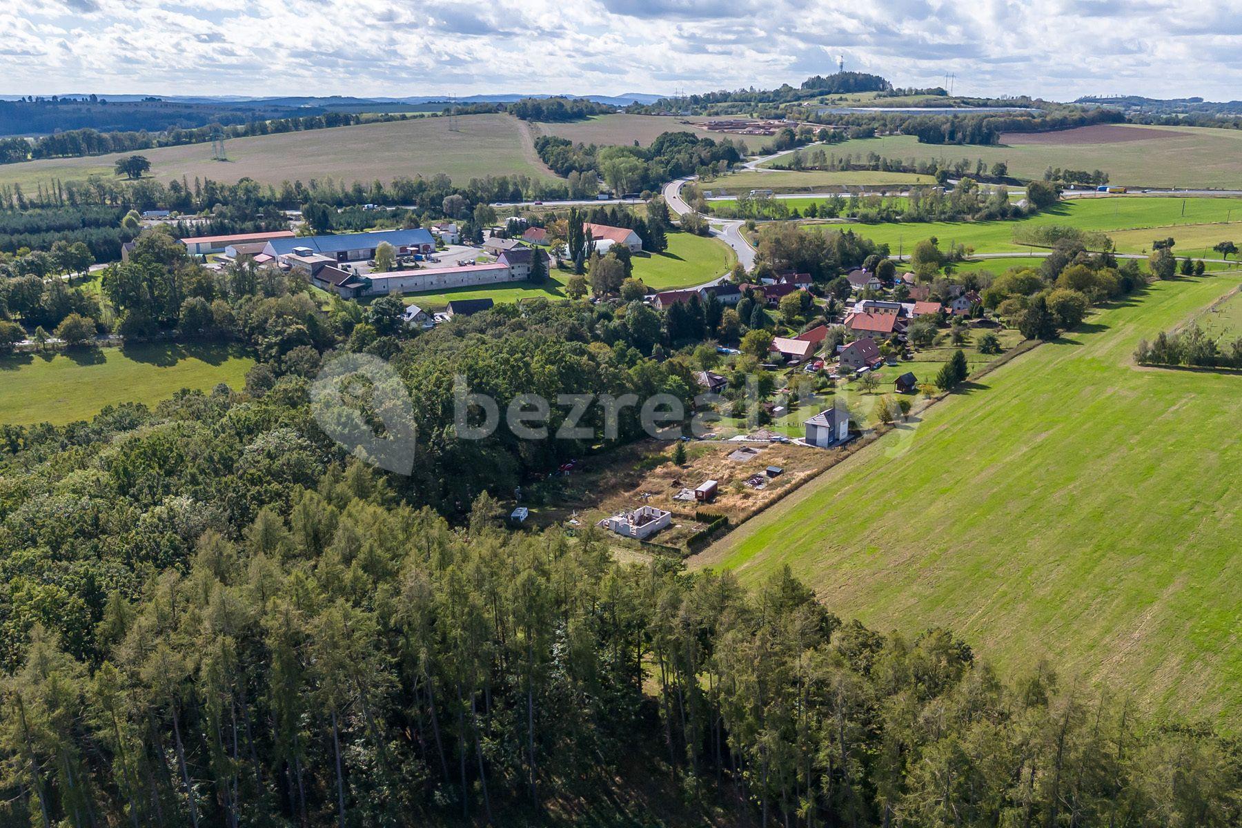 Prodej pozemku 1.002 m², Šternov, Divišov, Středočeský kraj