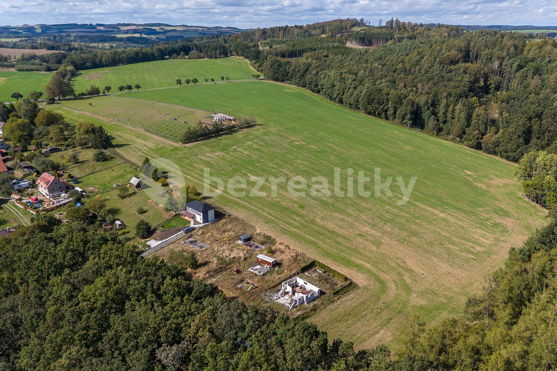 Prodej pozemku 1.002 m², Šternov, Divišov, Středočeský kraj