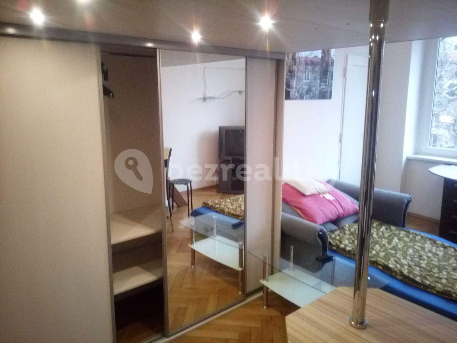 Pronájem bytu 1+kk 27 m², Jakutská, Praha, Praha