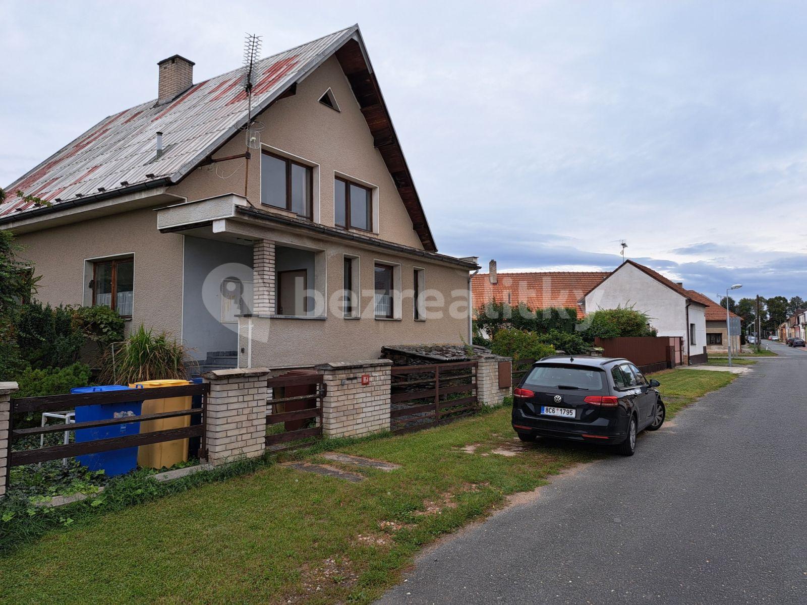 Prodej domu 240 m², pozemek 452 m², Dvořákova, Městec Králové, Středočeský kraj