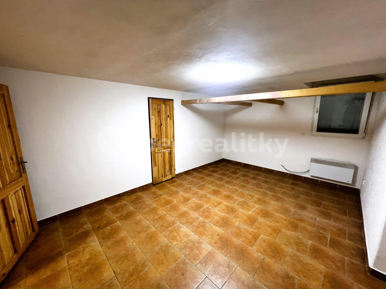 Prodej bytu 1+1 33 m², Plzeňská, Praha, Praha