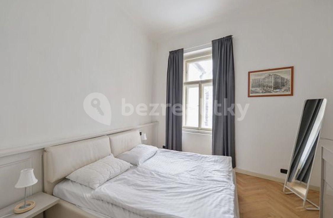 Pronájem bytu 2+kk 76 m², Týnská ulička, Praha, Praha