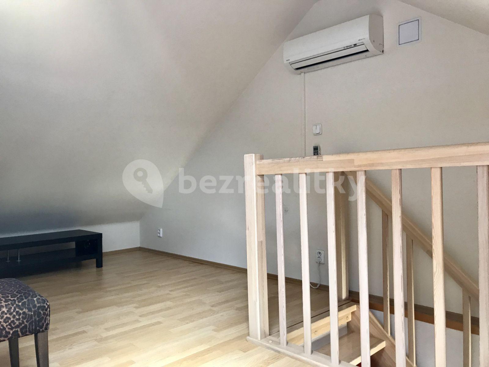 Pronájem bytu 2+kk 55 m², Ovenecká, Praha, Praha