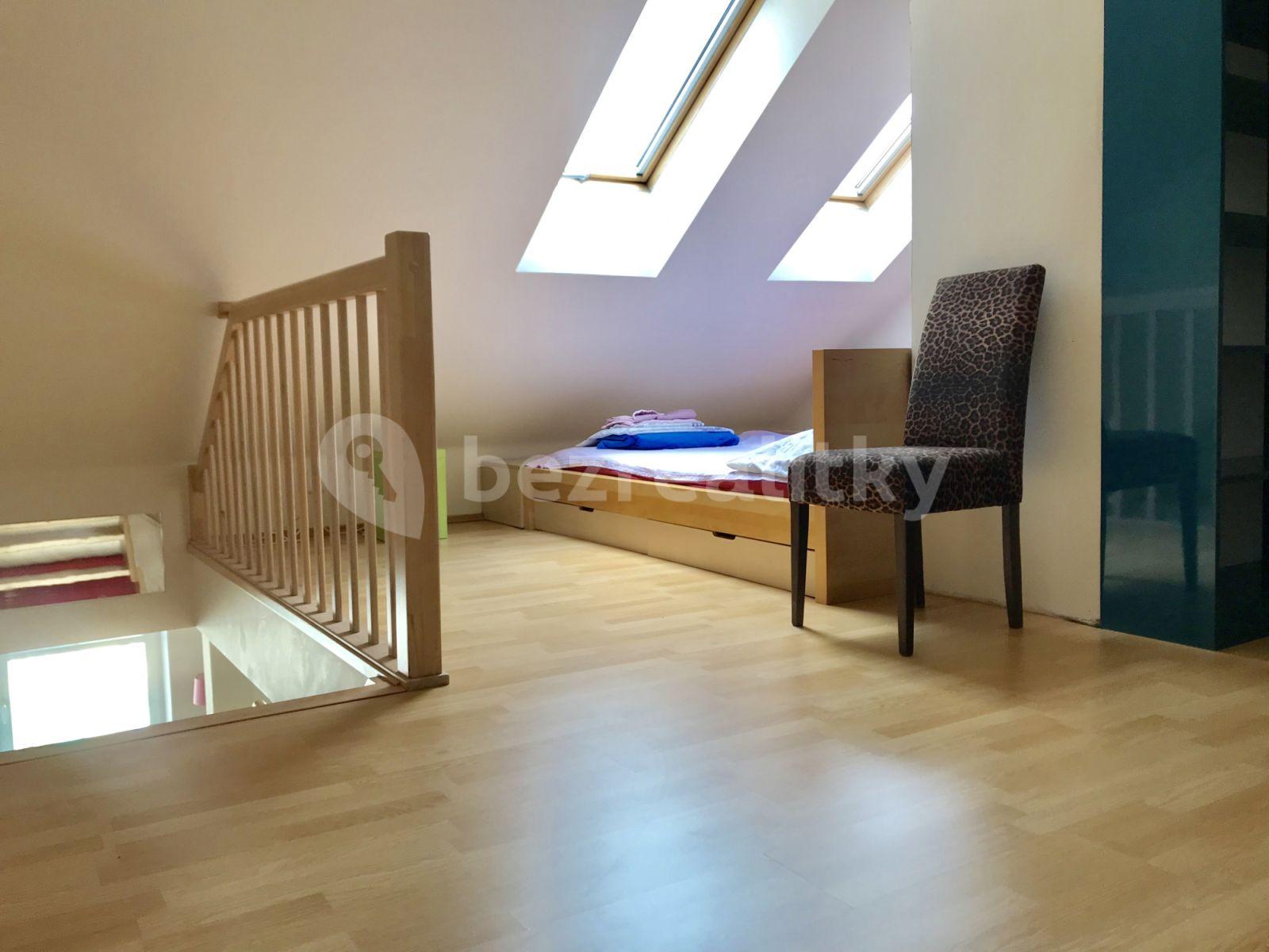 Pronájem bytu 2+kk 55 m², Ovenecká, Praha, Praha