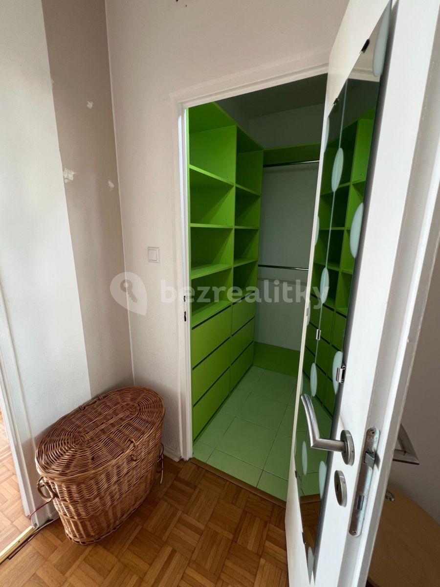 Prodej bytu 2+1 64 m², Okořská, Praha, Praha