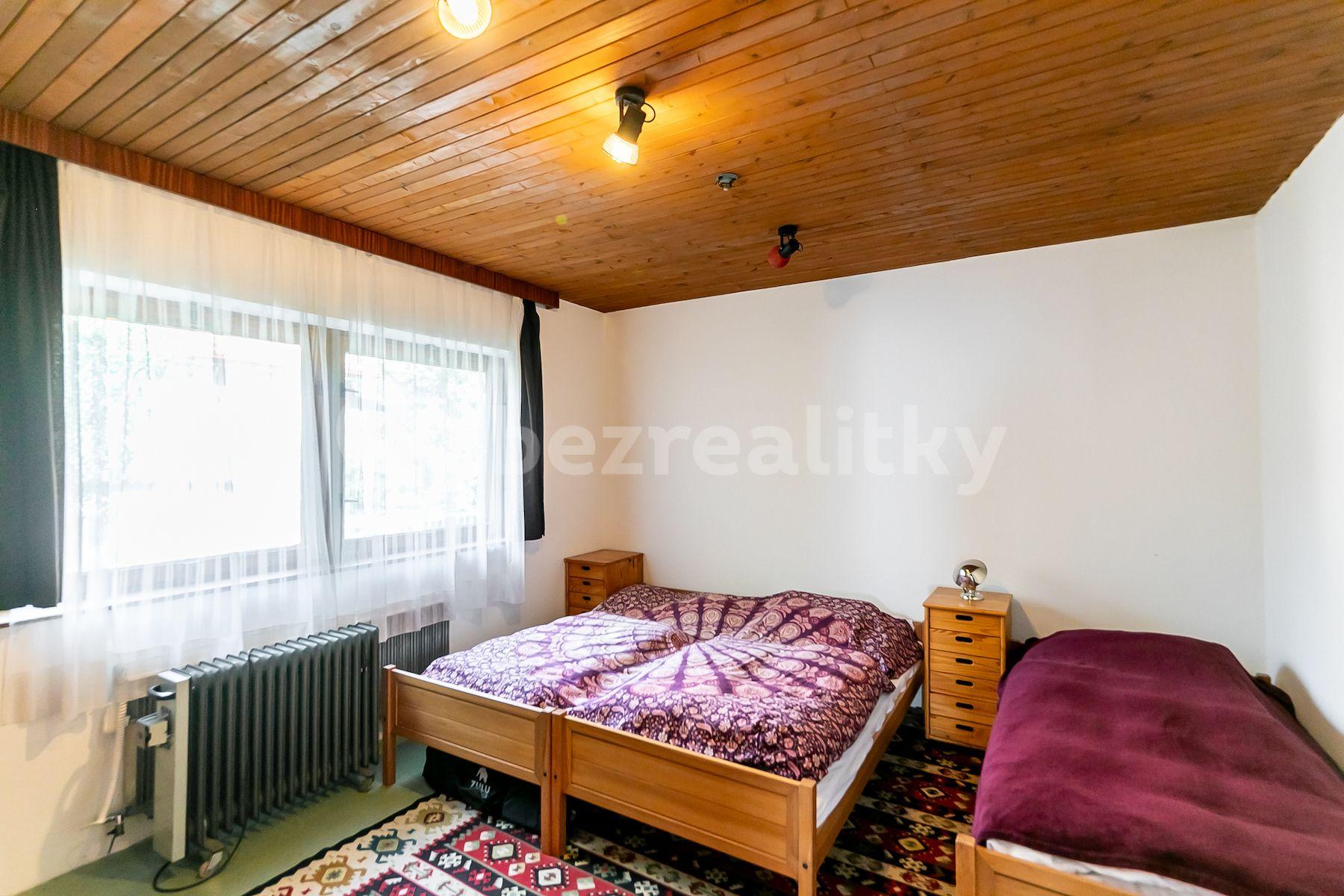 Prodej domu 152 m², pozemek 467 m², Radvanice, Úžice, Středočeský kraj