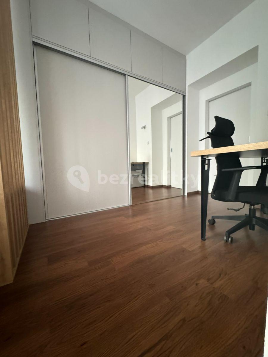 Pronájem bytu 2+kk 42 m², Na Hroudě, Praha, Praha