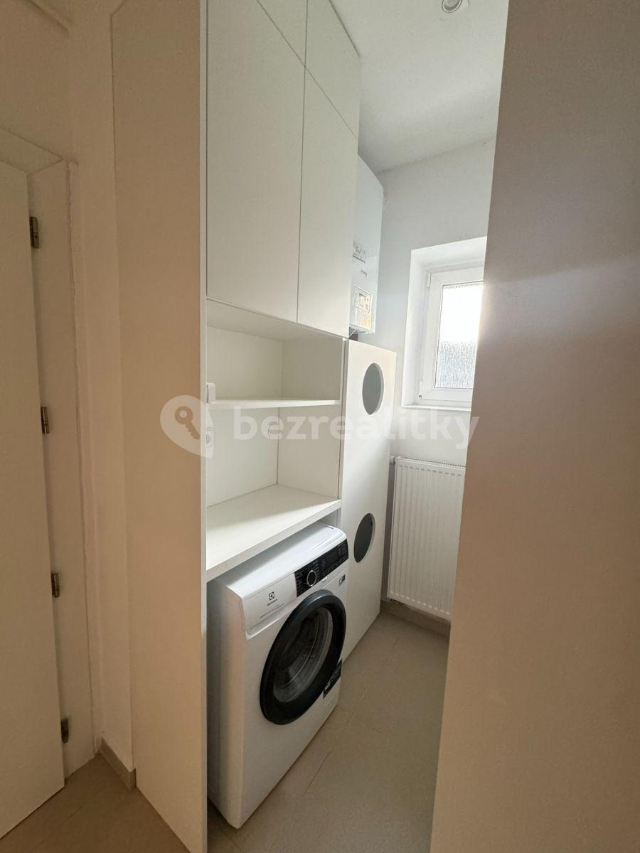 Pronájem bytu 2+kk 42 m², Na Hroudě, Praha, Praha