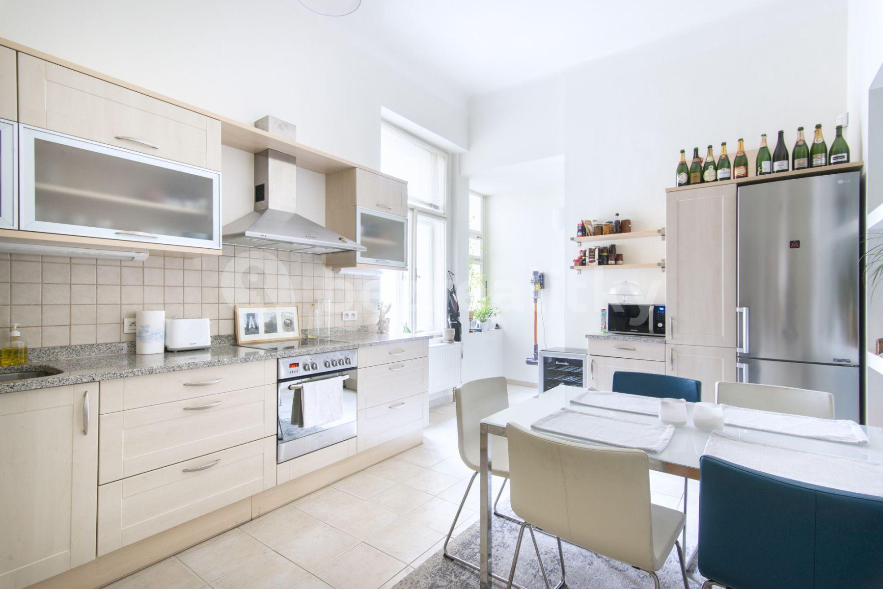 Pronájem bytu 4+1 136 m², Betlémská, Praha, Praha