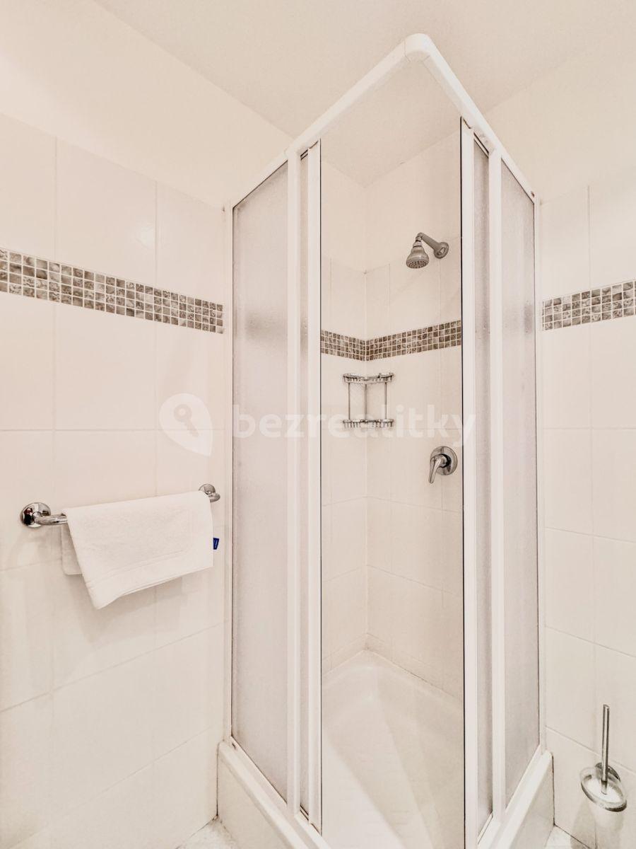 Pronájem bytu 4+1 136 m², Betlémská, Praha, Praha