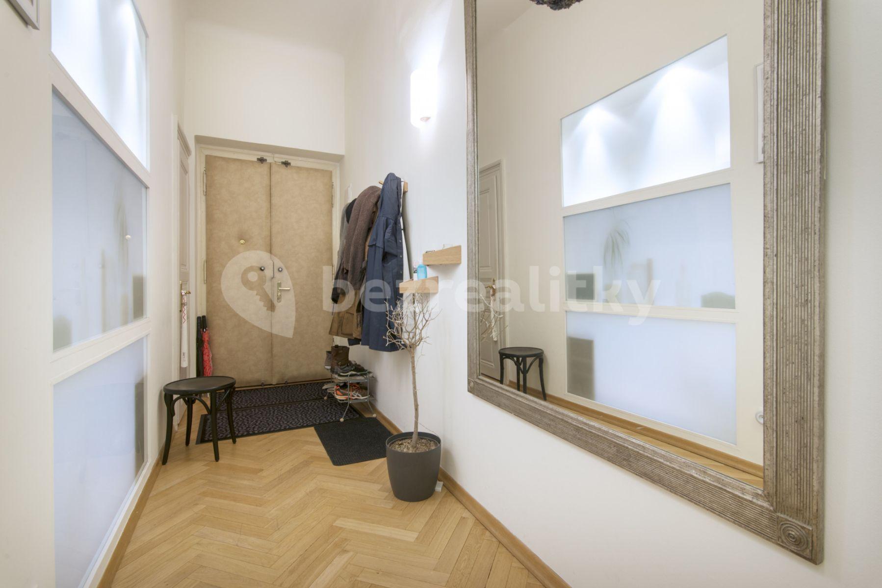 Pronájem bytu 4+1 136 m², Betlémská, Praha, Praha