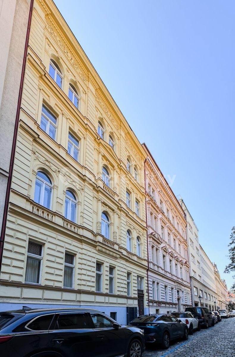 Pronájem bytu 4+1 136 m², Betlémská, Praha, Praha