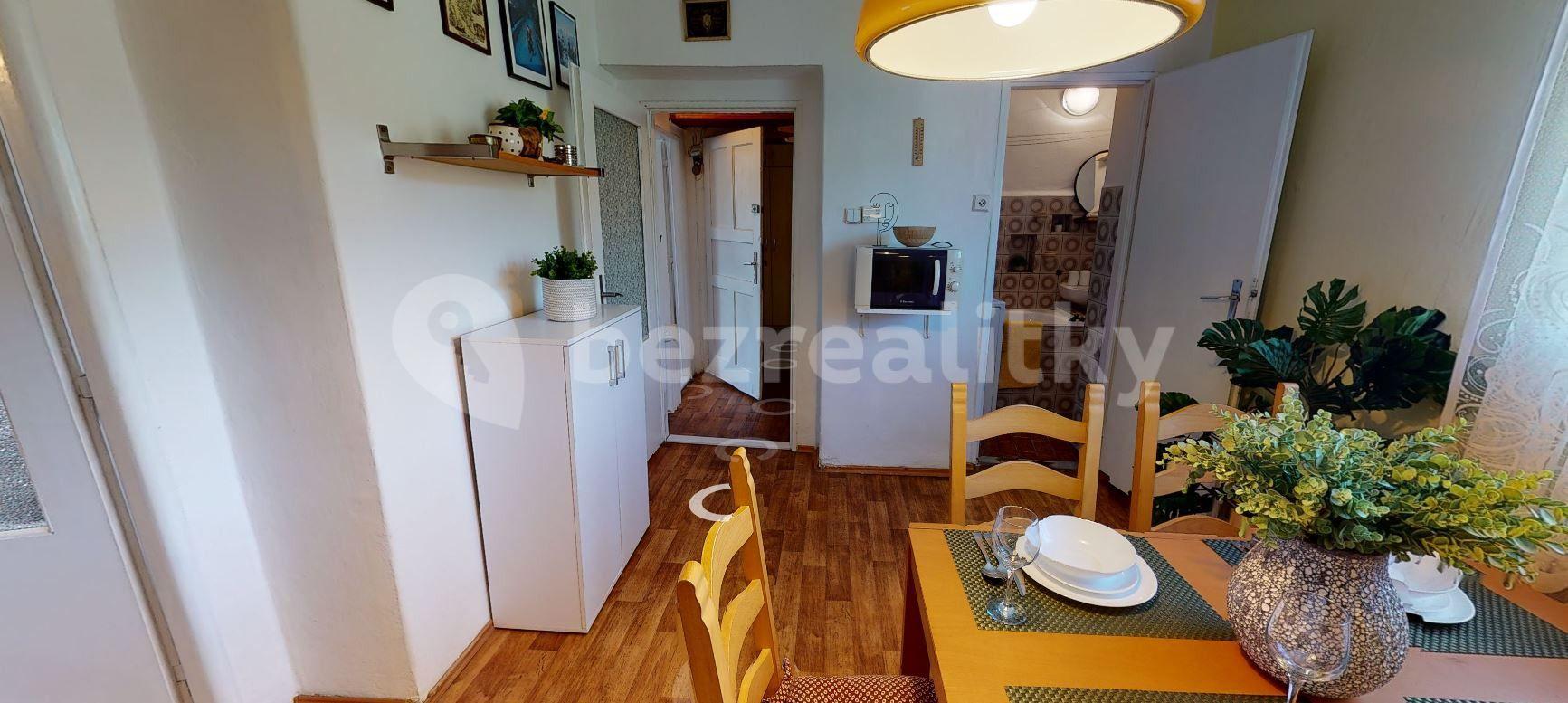 Pronájem bytu 2+1 50 m², Slivenecká, Praha, Praha