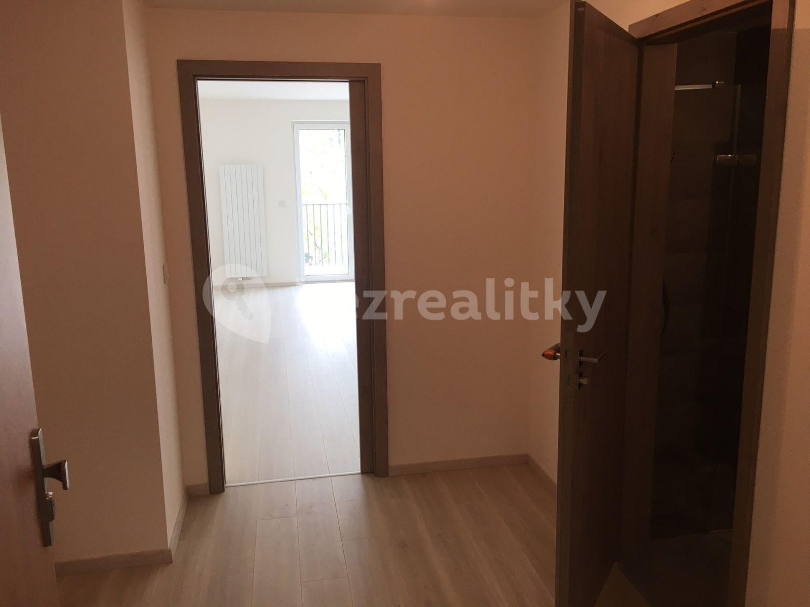 Pronájem bytu 2+kk 62 m², Laudova, Praha, Praha