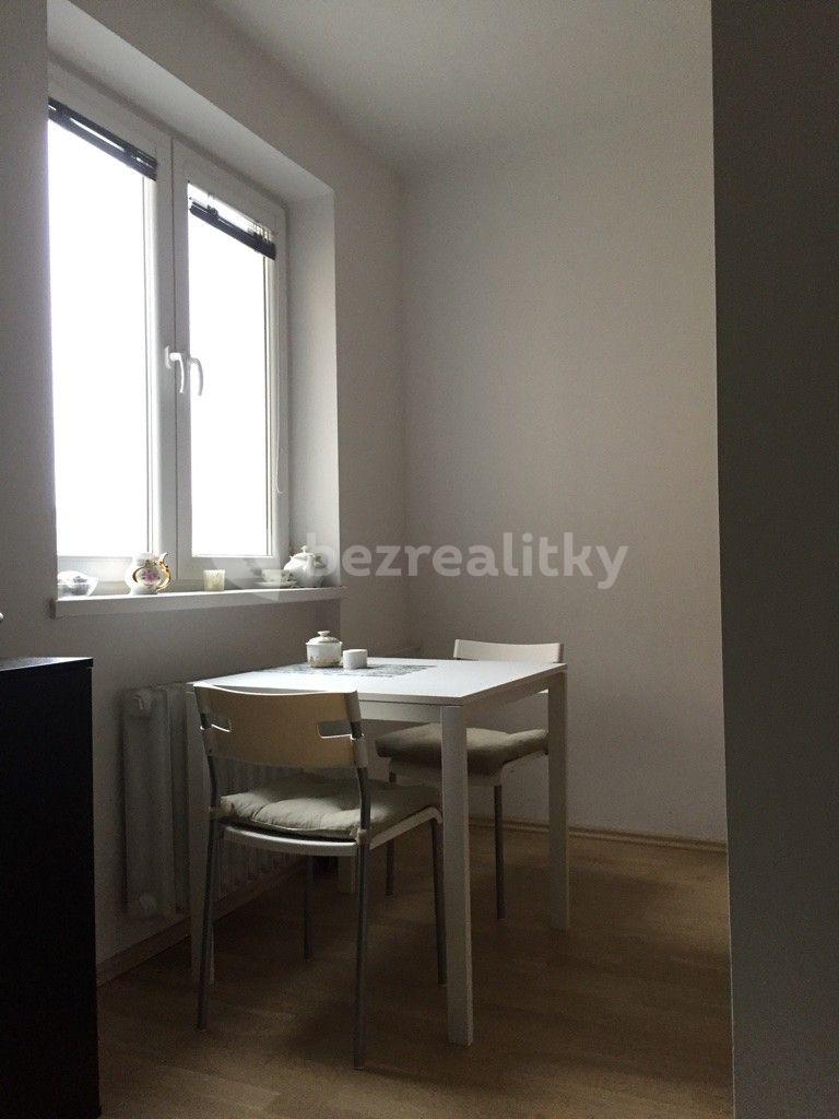 Pronájem bytu 1+1 32 m², Dunajská, Bratislava - mestská časť Staré Mesto, Bratislavský kraj