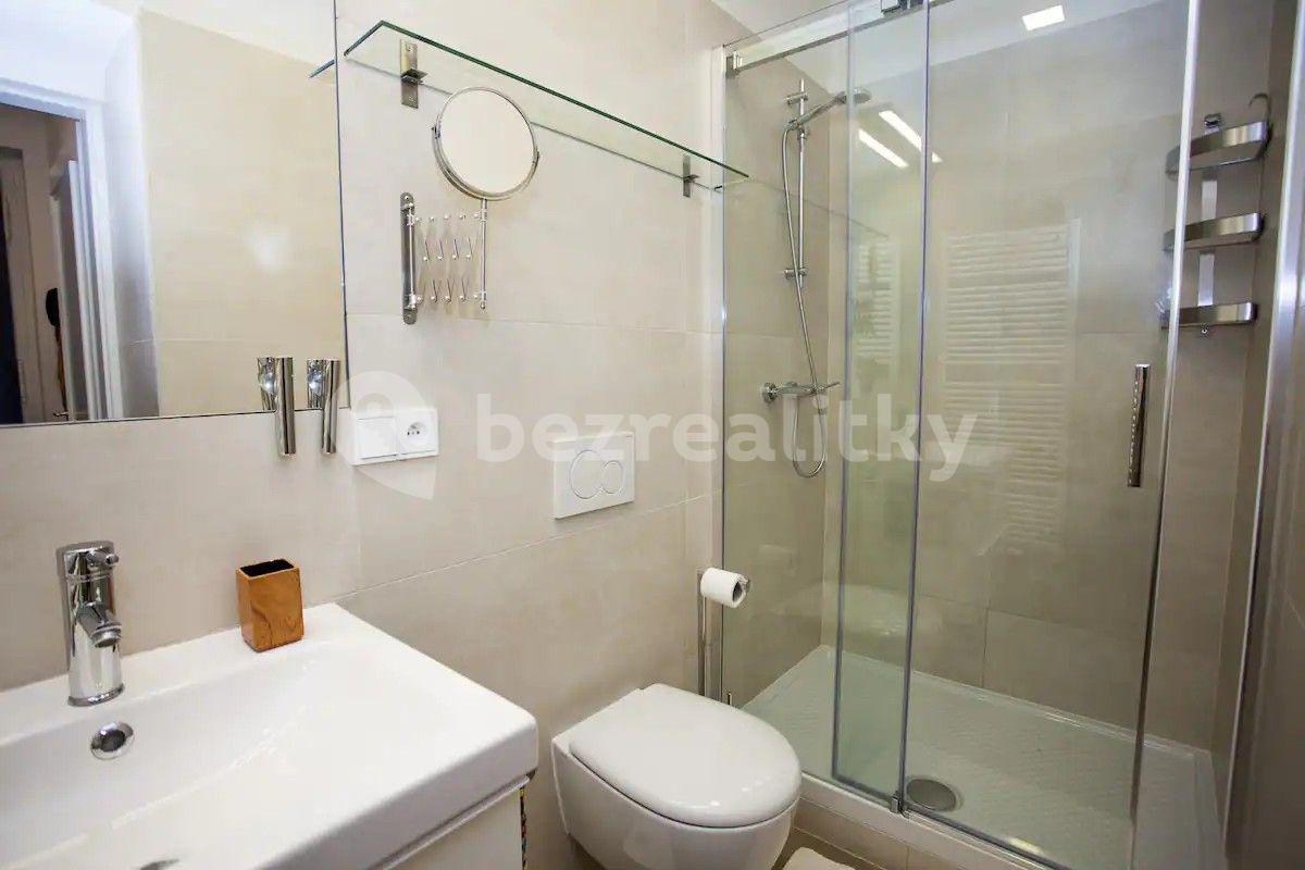 Prodej bytu 2+kk 49 m², Nitranská, Praha, Praha