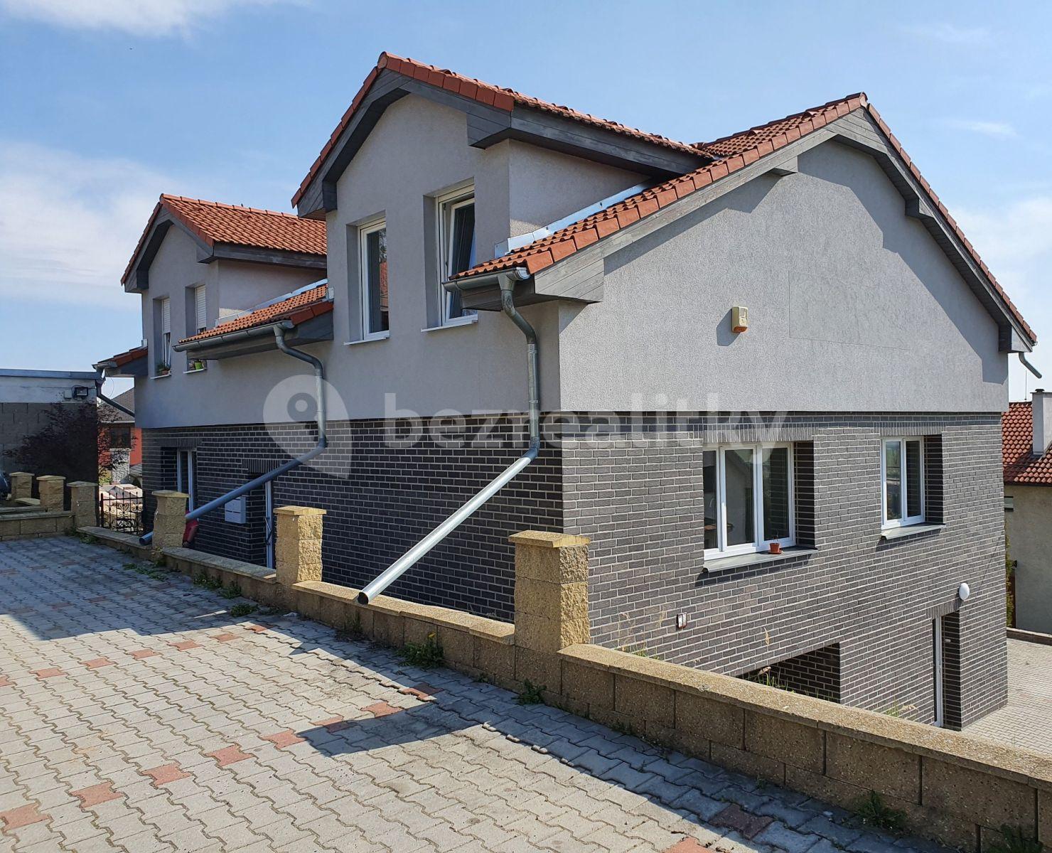 Pronájem bytu 2+kk 34 m², Miličín, Středočeský kraj