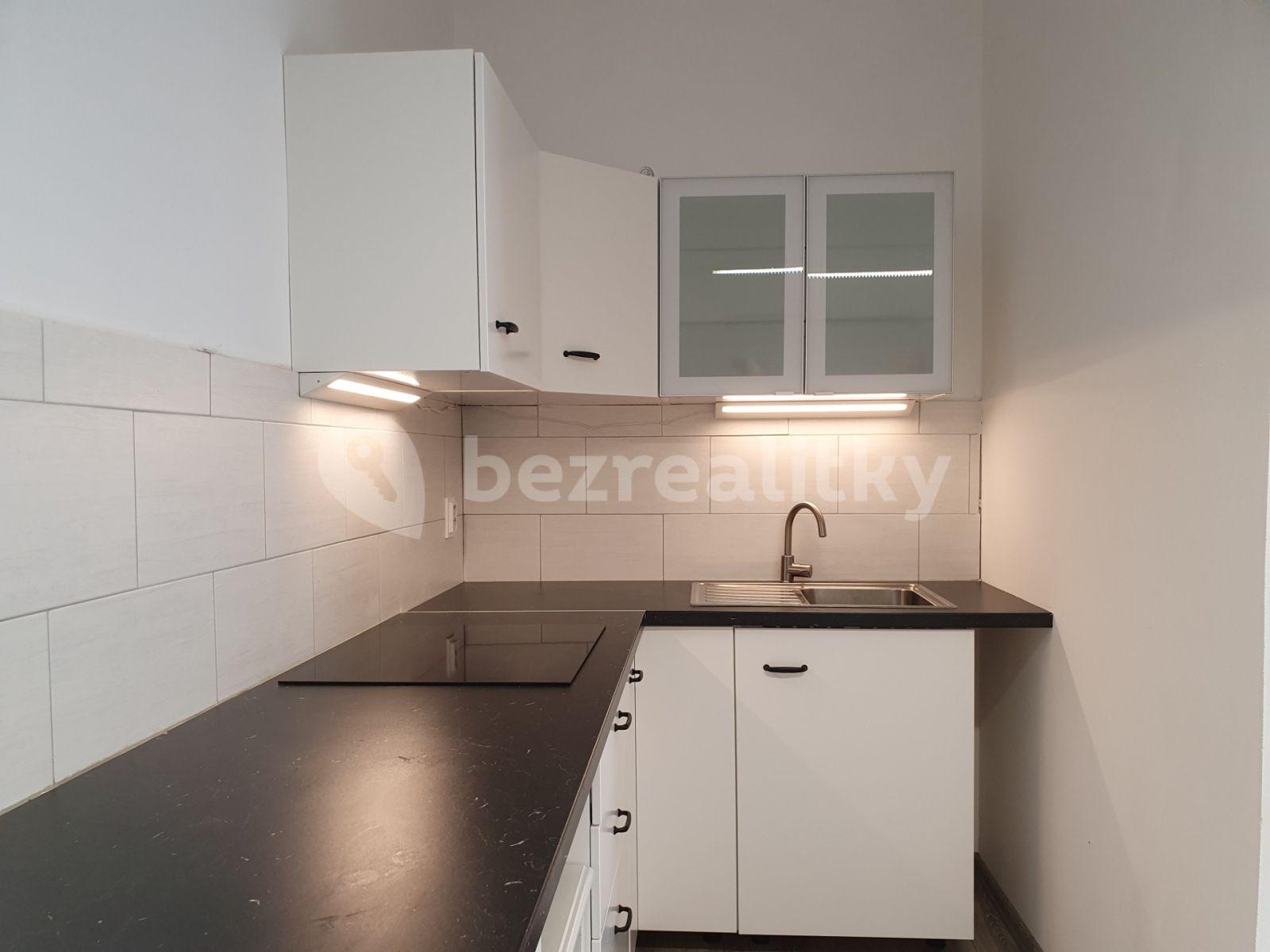 Pronájem bytu 2+kk 34 m², Miličín, Středočeský kraj