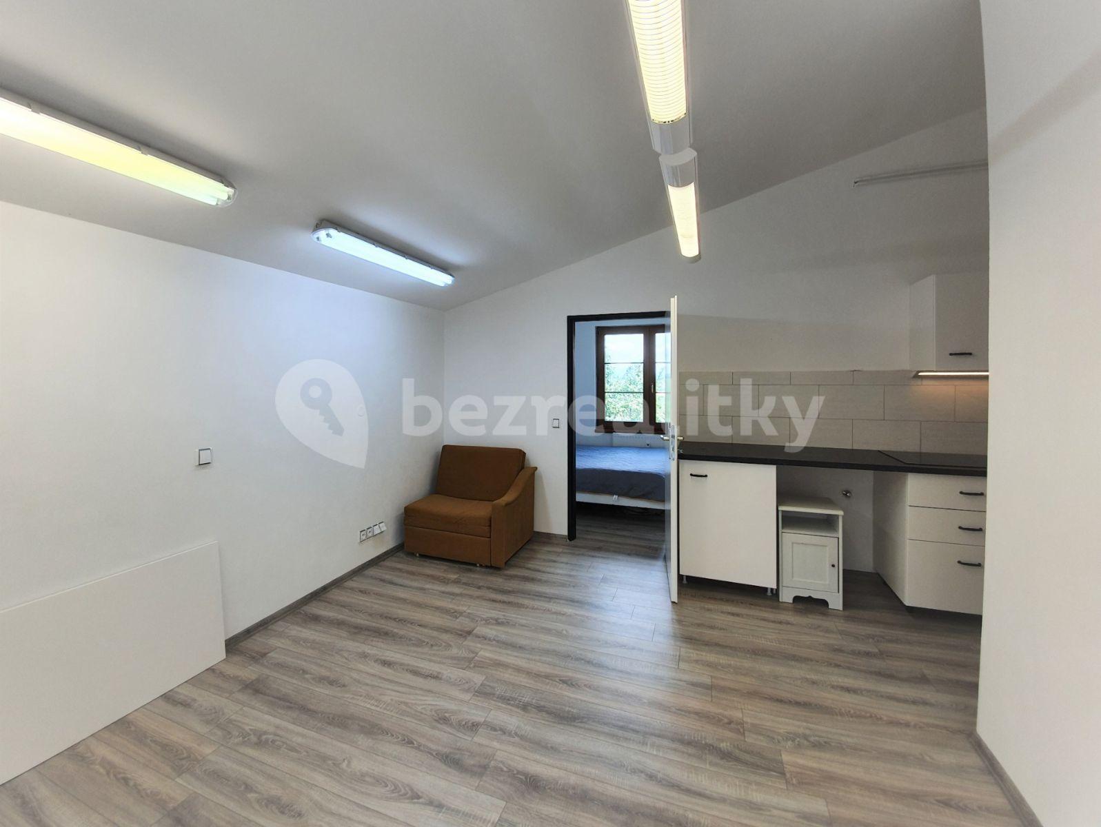 Pronájem bytu 2+kk 34 m², Miličín, Středočeský kraj