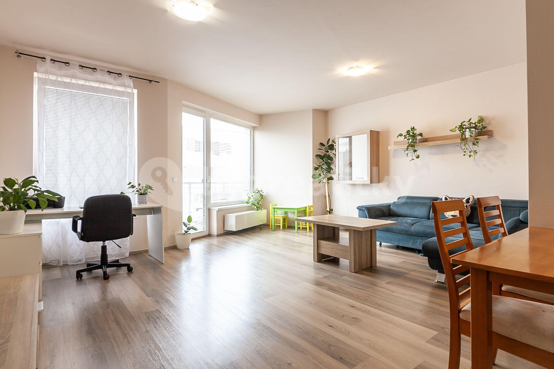 Prodej bytu 2+kk 71 m², Mezi vodami, Praha, Praha