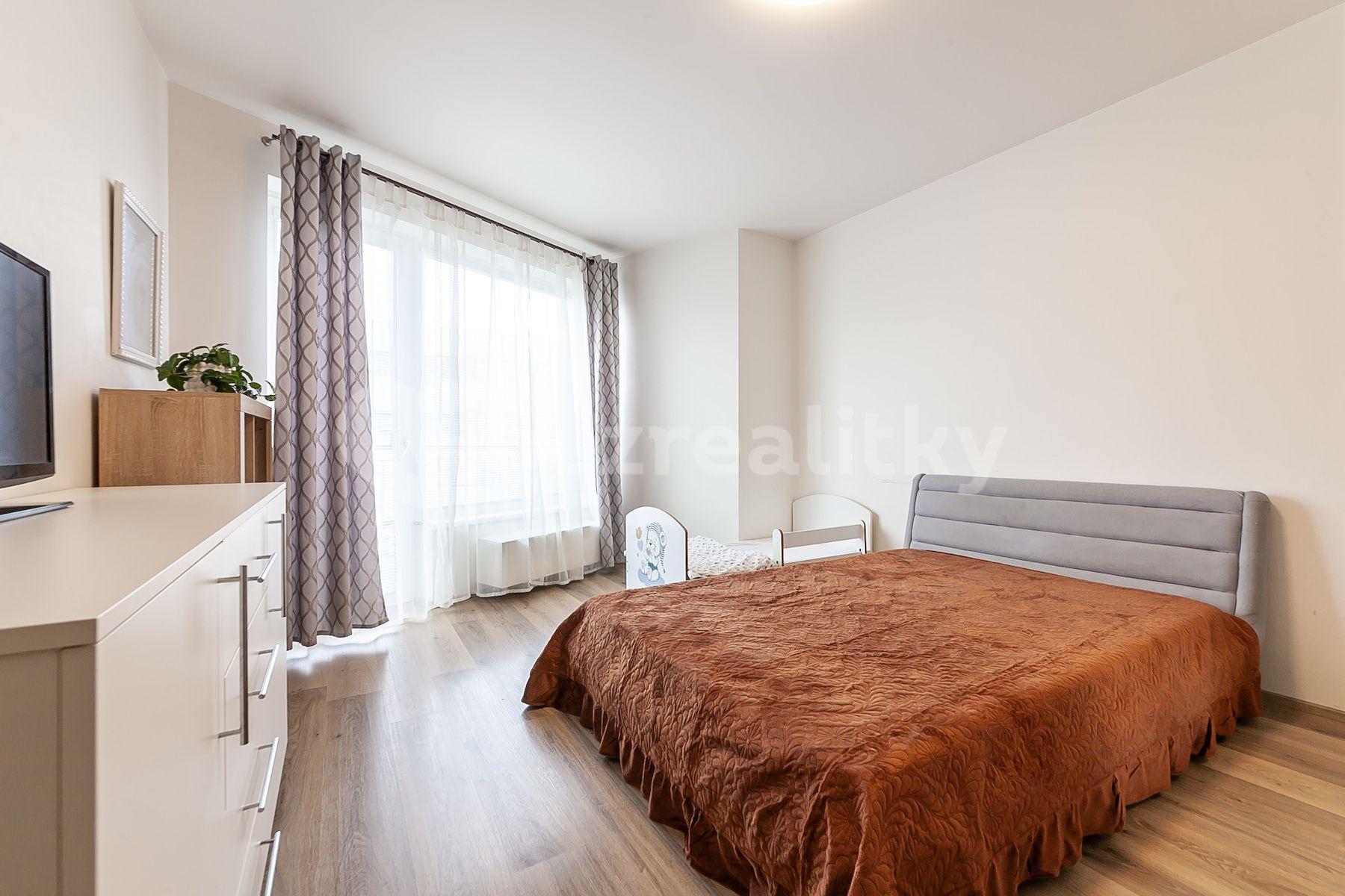 Prodej bytu 2+kk 71 m², Mezi vodami, Praha, Praha