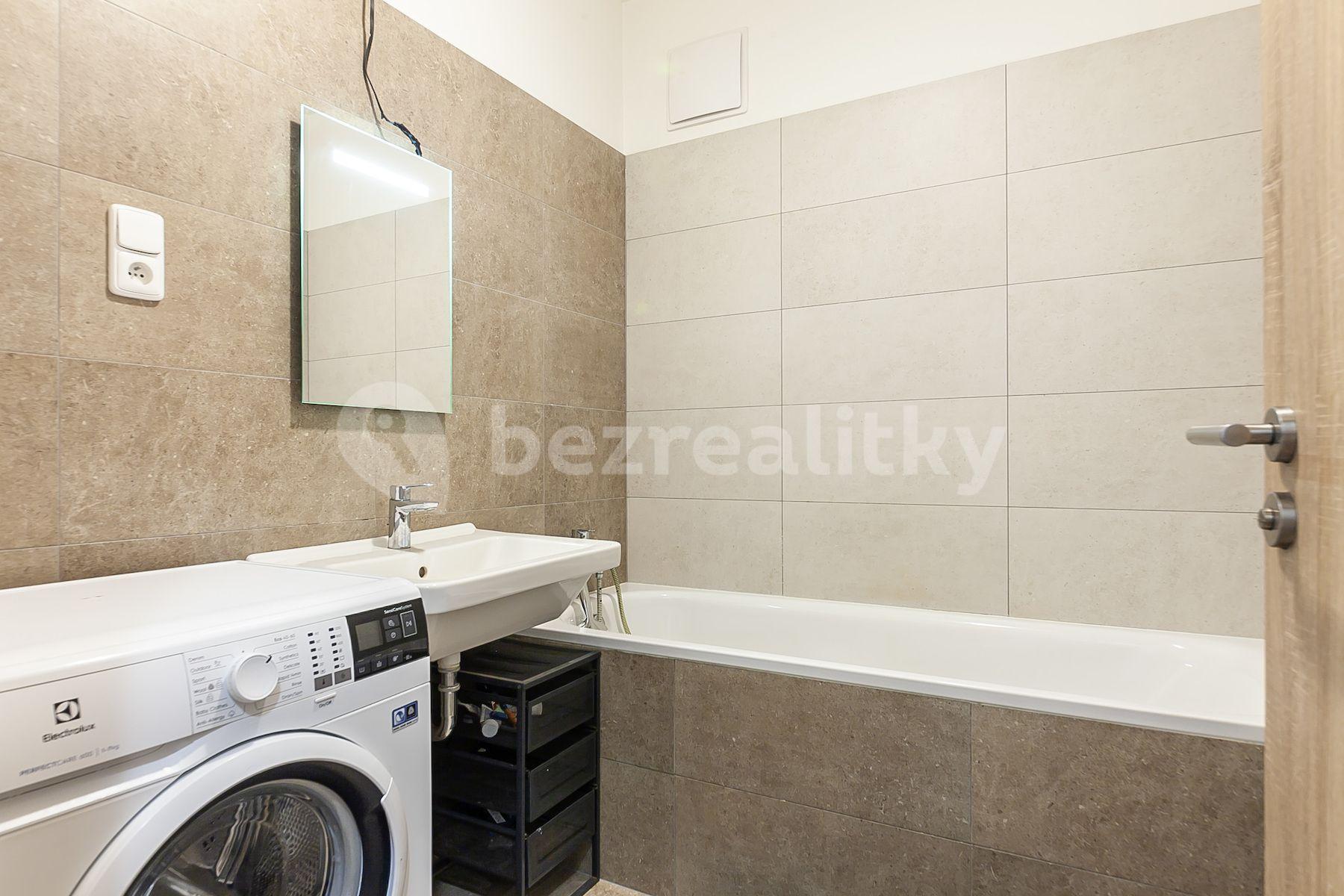 Prodej bytu 2+kk 71 m², Mezi vodami, Praha, Praha