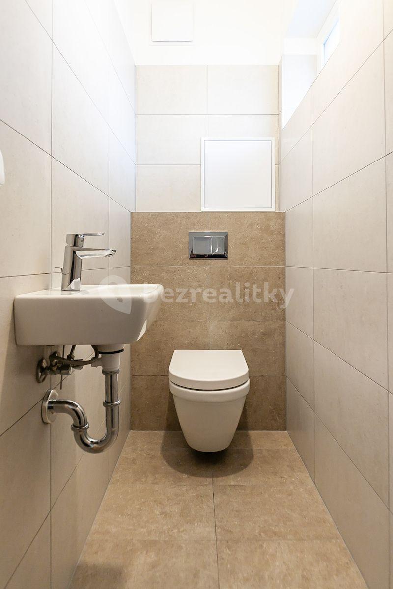 Prodej bytu 2+kk 71 m², Mezi vodami, Praha, Praha