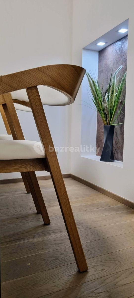 Pronájem bytu 2+1 63 m², Sokolovská, Praha, Praha