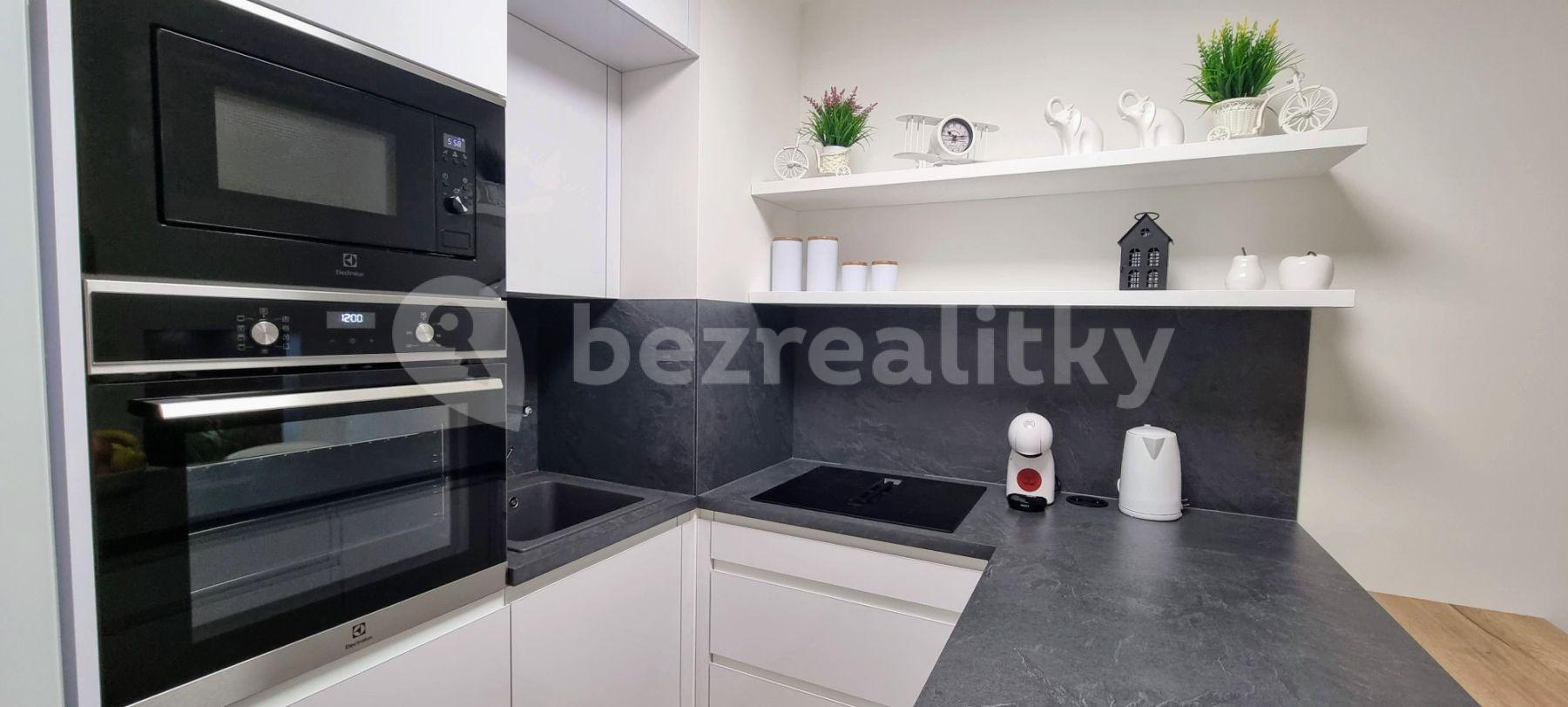 Pronájem bytu 2+1 63 m², Sokolovská, Praha, Praha