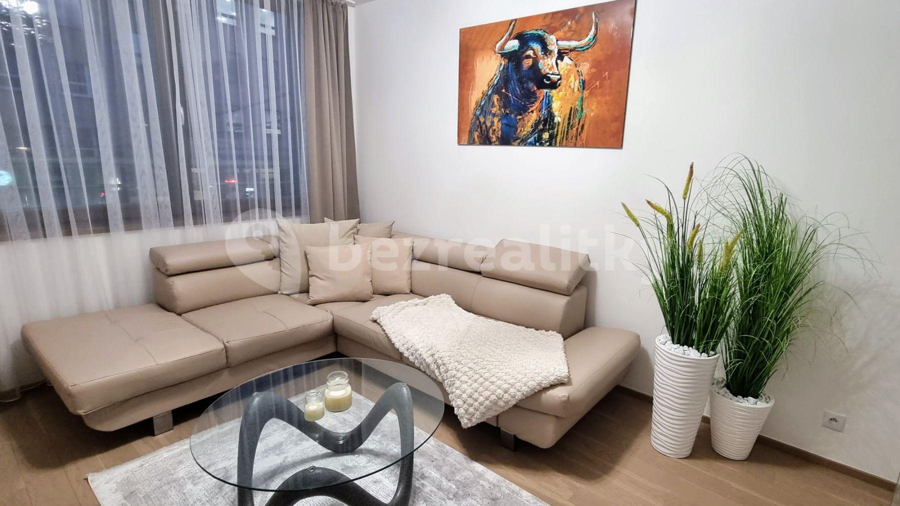 Pronájem bytu 2+1 63 m², Sokolovská, Praha, Praha