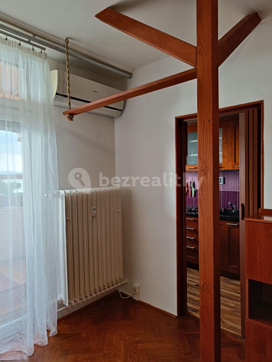 Pronájem bytu 1+1 32 m², Halasovo náměstí, Brno, Jihomoravský kraj