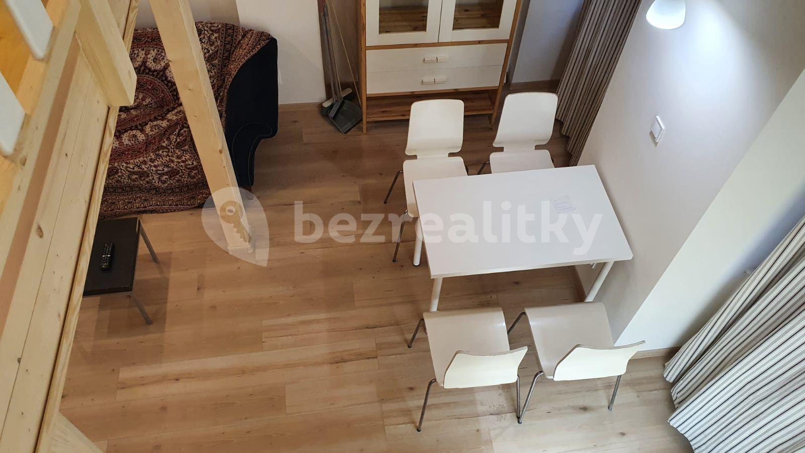 Pronájem bytu 3+1 46 m², Opatovická, Praha, Praha