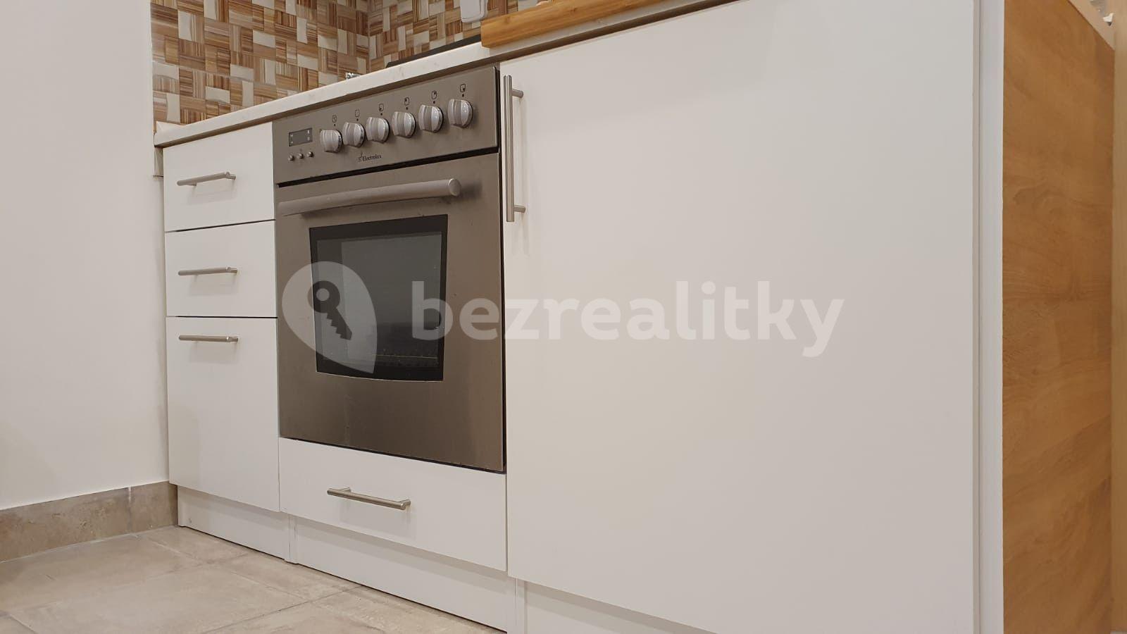 Pronájem bytu 3+1 46 m², Opatovická, Praha, Praha