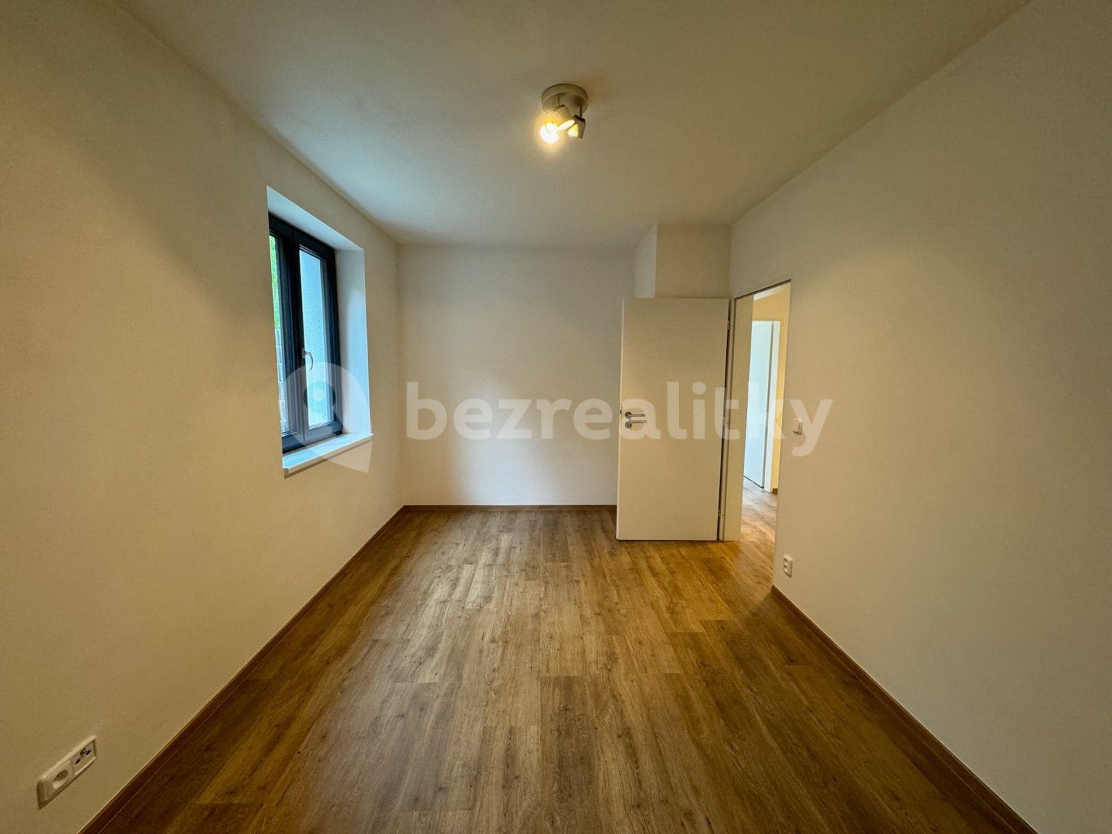 Pronájem bytu 2+kk 50 m², Na Průhonu, Dolní Břežany, Středočeský kraj