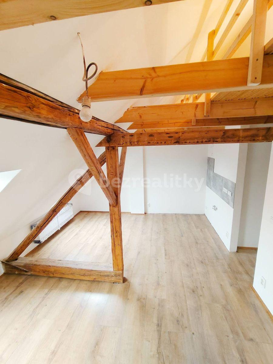 Pronájem bytu 1+kk 40 m², Nad Hradním potokem, Praha, Praha