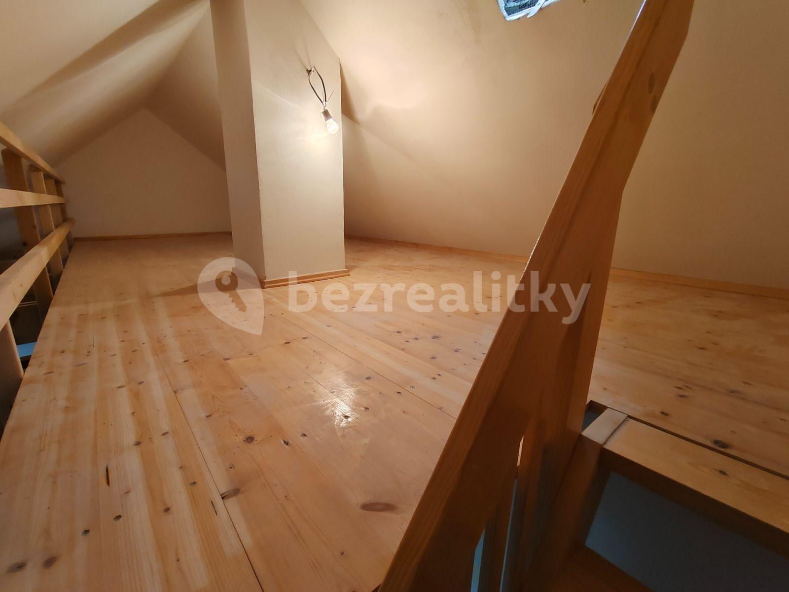 Pronájem bytu 1+kk 40 m², Nad Hradním potokem, Praha, Praha