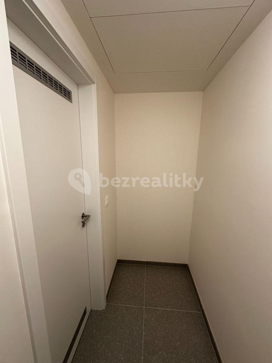 Pronájem bytu 1+kk 36 m², Kolmanova, Praha, Praha