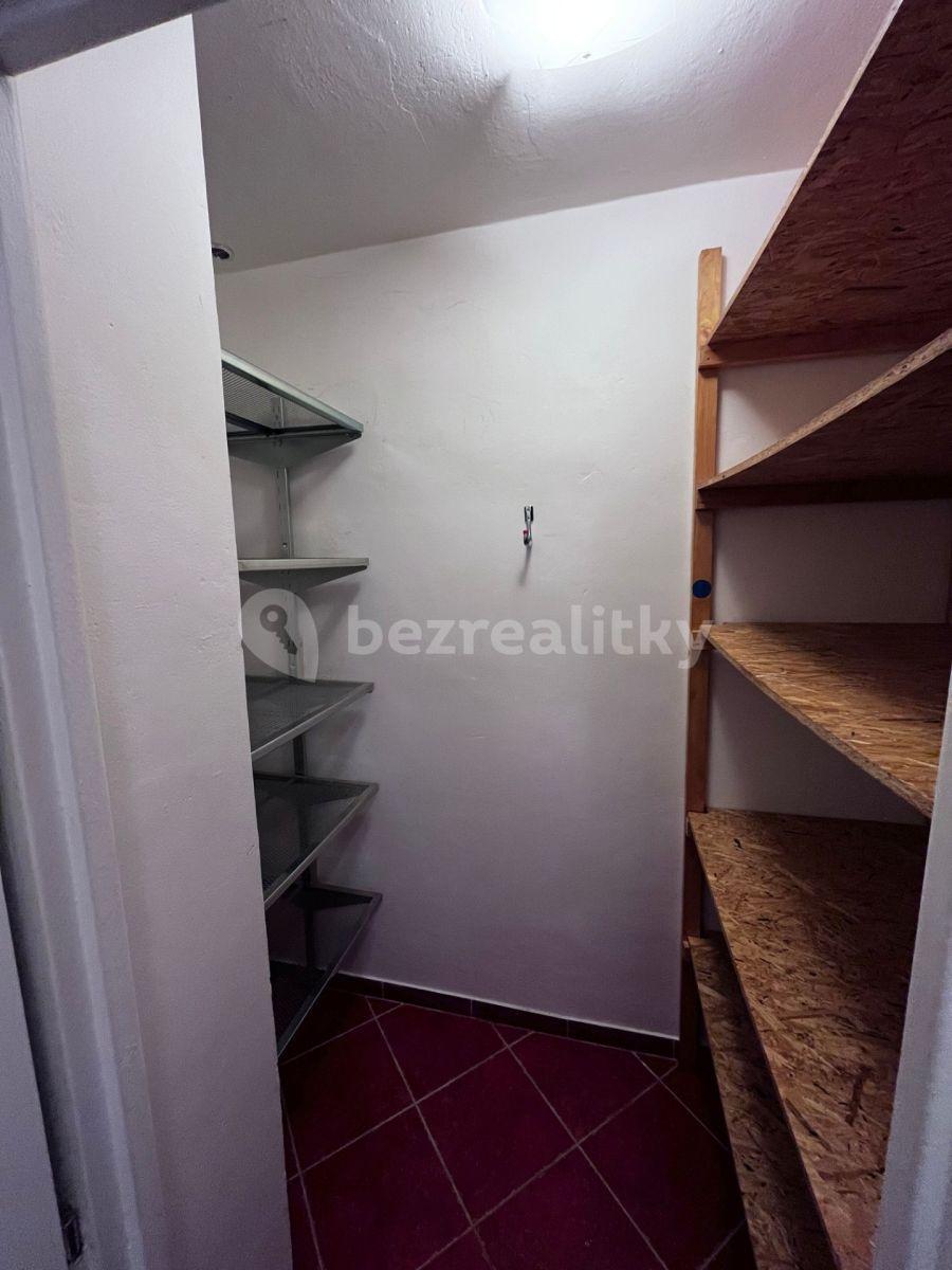 Pronájem bytu 3+1 70 m², Pivoňková, Praha, Praha