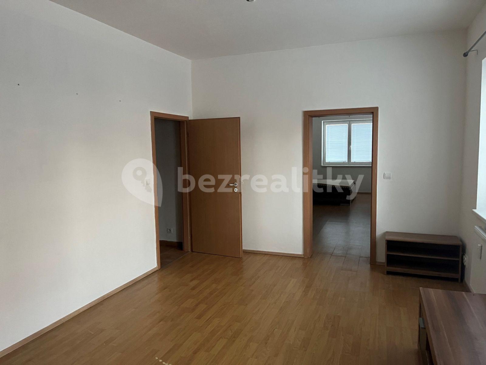 Pronájem bytu 2+kk 58 m², Komenského, Šestajovice, Středočeský kraj