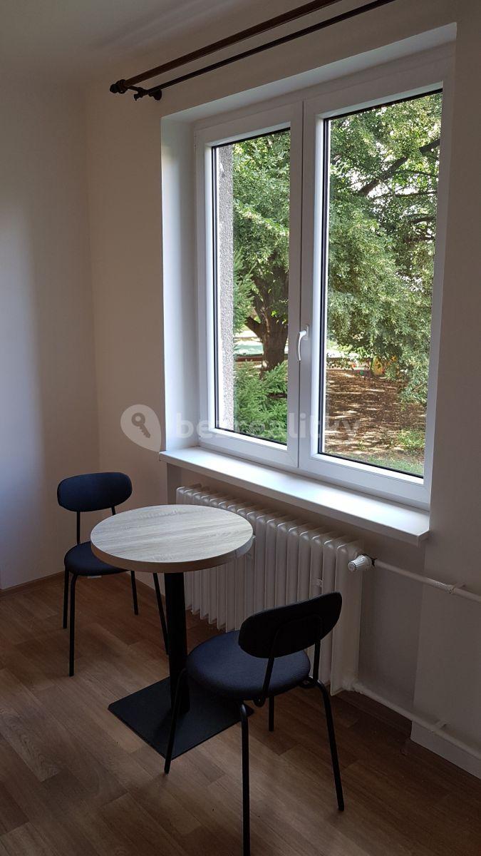 Pronájem bytu 3+1 65 m², Ke Krči, Praha, Praha