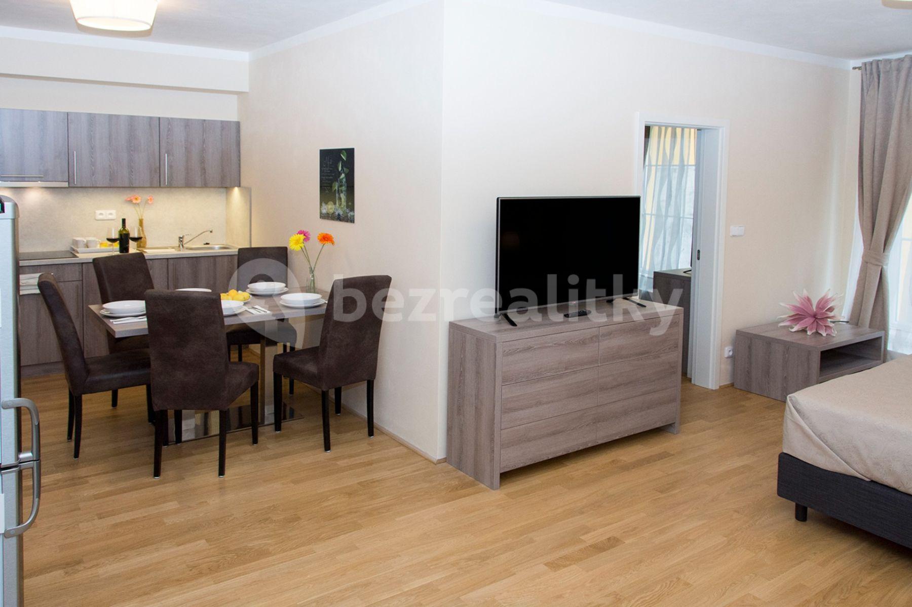 Pronájem bytu 2+kk 60 m², Roháčova, Praha, Praha