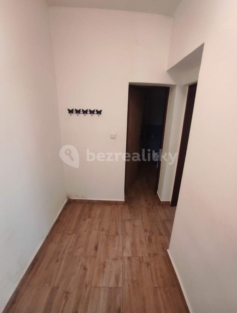 Pronájem bytu 2+kk 40 m², Chrudimská, Seč, Pardubický kraj