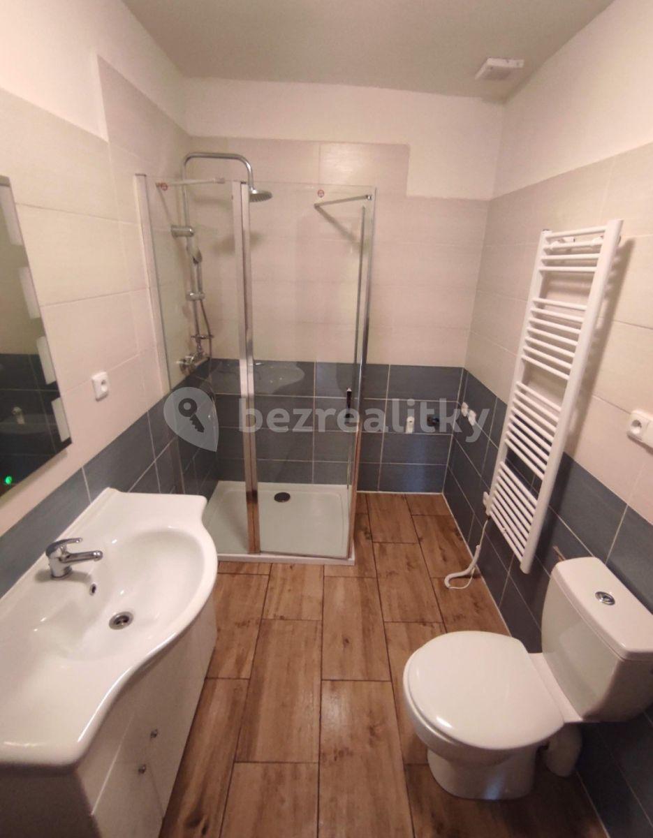 Pronájem bytu 2+kk 40 m², Chrudimská, Seč, Pardubický kraj