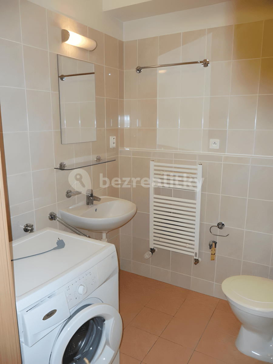 Prodej bytu 1+kk 29 m², Beranových, Praha, Praha